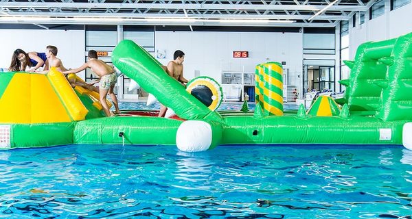 JB Inflatables Meppel; Koop Opblaasbare Zwembadspelen voor binnen en buiten water nu online