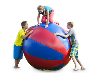 Opblaasbare multi inzetbare 1.5 en 2 meter blauw rode ballen voor zowel oud als jong kopen. Bestel opblaasbare zeskamp artikelen online bij JB Inflatables Nederland