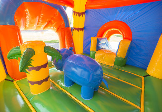 Compre um castelo insuflável multiuso super interno em cores brilhantes e divertidas figuras 3D em um tema hipopótamo para crianças. Encomende castelos insufláveis ​​online na JB Insufláveis Portugal