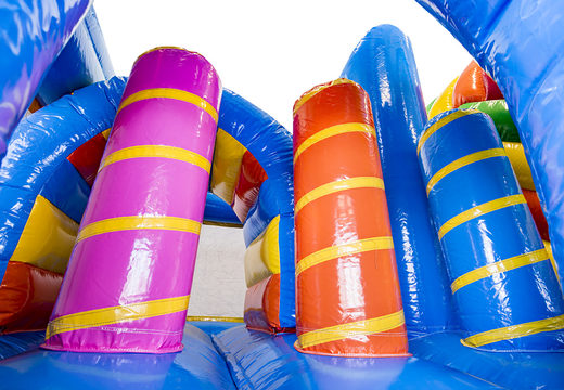 Peça um castelo insuflável de unicórnio inflável médio com escorregador para crianças. Compre castelos infláveis ​​infláveis ​​online na JB Insufláveis ​​Portugal
