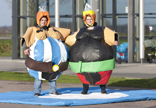 Encomende trajes infláveis ​​de sumô Asterix & Obelix para jovens e idosos. Compre ternos de sumô infláveis ​​online na JB Insuflaveis Portugal