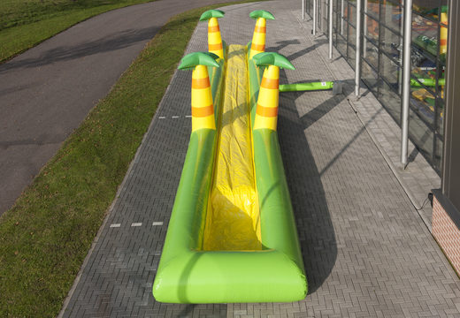 Espetacular escorregador de barriga de selva inflável de 16 metros de comprimento com uma pista extra larga para crianças. Compre escorregadores de barriga infláveis ​​agora online na JB Insuflaveis Portugal