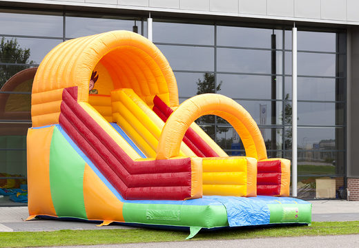 Ordene um escorregador inflável com tema de palhaço para crianças. Compre escorregadores infláveis ​​agora online na JB Insuflaveis Portugal