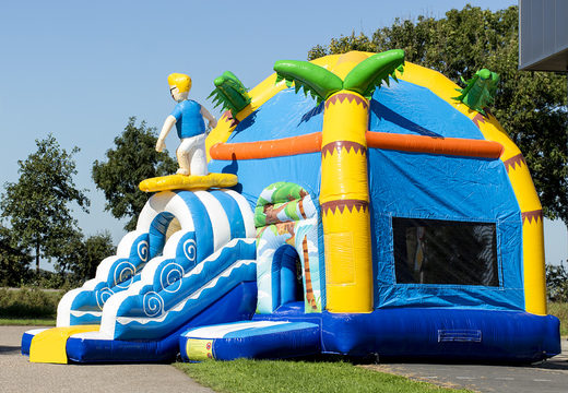 Encomende o castelo insuflável maxifun com temática de praia e telhado para crianças da JB Inflatables UK. Compre castelos insufláveis  ​​online na JB Insufláveis Portugal