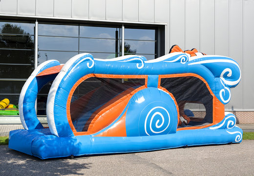 Ordene uma pista de obstáculo inflável do mundo do mar de 8 metros de comprimento para crianças. Compre pistas de obstáculos infláveis ​​online agora na JB Insuflaveis Portugal