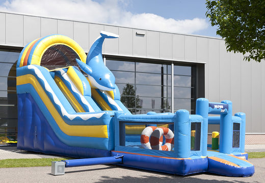 Escorrega inflável multifuncional com tema golfinho com piscina, objeto 3D impressionante, cores frescas e obstáculos 3D para crianças. Compre escorregadores infláveis ​​agora online na JB Insuflaveis Portugal