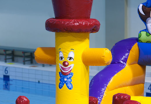 Compre navio inflável hermético no tema circo para jovens e idosos. Encomende atrações aquáticas infláveis ​​agora online na JB Insuflaveis Portugal