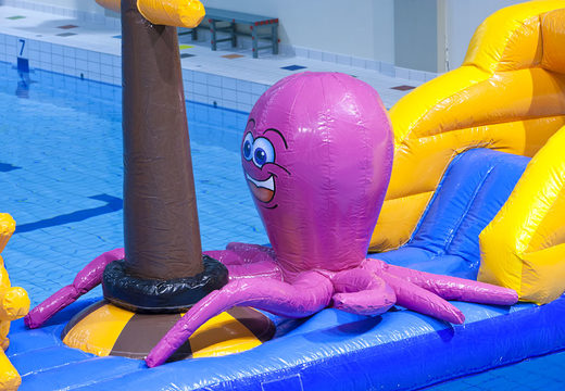 Obtenha um navio inflável em safári temático para jovens e idosos. Encomende jogos de sinuca infláveis ​​agora online na JB Insuflaveis Portugal