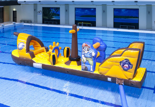 Obtenha um navio inflável com tema de pirata para jovens e idosos. Encomende jogos de sinuca infláveis ​​agora online na JB Insuflaveis Portugal
