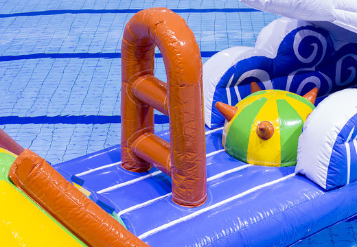 Encomende um escorrega inflável no tema golfinho para jovens e idosos. Compre jogos de sinuca infláveis ​​online agora na JB Insuflaveis Portugal