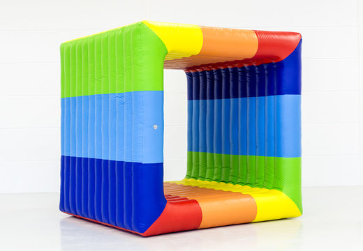 Compre o arco-íris flip it cube para velhos e jovens. Encomende itens infláveis ​​online na JB Insuflaveis Portugal