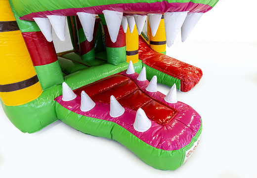 Compre um pequeno castelo insuflável com tema de crocodilo e escorregador para crianças. Encomende castelos insufláveis ​​online na JB Insufláveis ​​Portugal