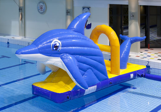 Encomende um escorregador de piscina inflável hermético exclusivo em um tema de golfinho para jovens e idosos. Compre jogos de sinuca infláveis ​​agora online na JB Insuflaveis Portugal