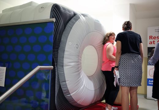 Encomende a personalização do scanner de ressonância magnética da Siemens. Compre infláveis ​​3D agora online na JB Insuflaveis Portugal