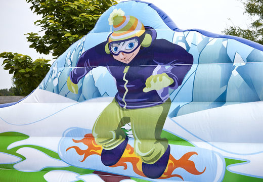 Ordene um tapete inflável de outono com tema snowboard. Compre um tapete inflável de queda agora online em JB Insuflaveis Portugal