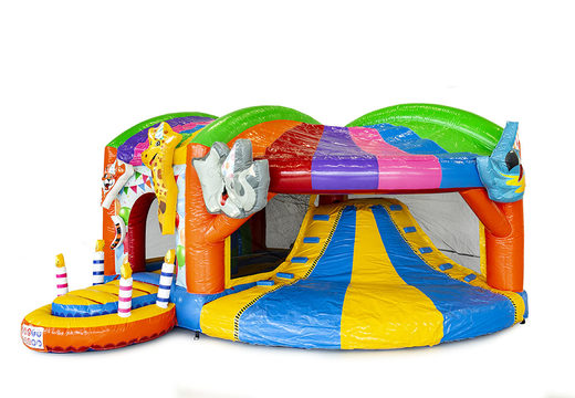 Compre castelo insuflável multijogador interno com slide na festa temática para crianças. Encomende castelos insufláveis ​​online na JB Insufláveis ​​Portugal