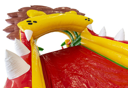 Compre uma pista de obstáculo na selva de 9m com objetos 3D para crianças. Ordene pistas de obstáculos infláveis ​​agora online em JB Insuflaveis Portugal