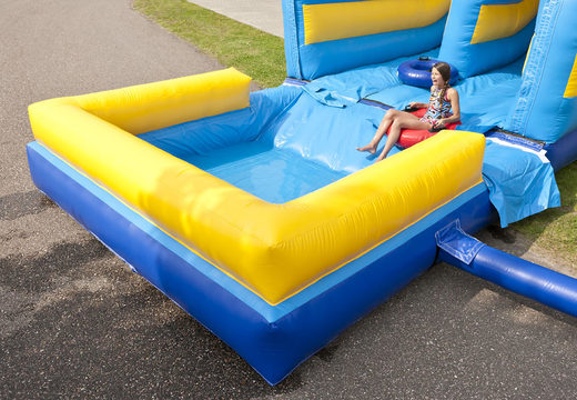 Obtenha seu escorregador inflável multifuncional exclusivo online agora com uma piscina infantil com tema de praia. Compre escorregadores infláveis ​​na JB Insuflaveis Portugal