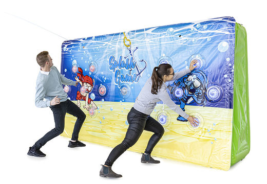 Compre o tema subaquático inflável IPS Splash Wall - foto de ação com um spray de água na parte superior para jovens e idosos. Encomende as paredes infláveis ​​IPS Splash agora online na JB Insuflaveis Portugal