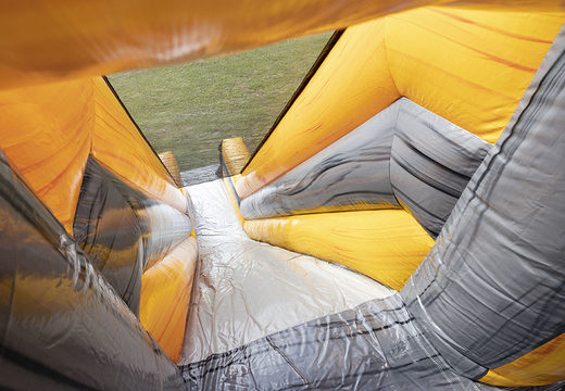 Base Jump Pro Slide inflável de 4 e 6 metros de altura e com um tapete de queda extra grosso para jovens e idosos. Compre atração inflável agora online na JB Insuflaveis Portugal