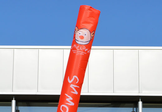 Encomende o skydancer insuflável CliniClowns personalizado, incluindo logotipo e imagem na JB Insuflaveis Portugal. Ordene um design grátis para um skydancers insufláveis em sua própria identidade corporativa agora
