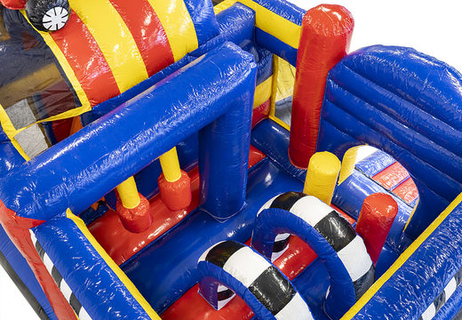 Multiplay Fórmula 1 castelo insuflável com um slide, objetos divertidos na superfície de salto e impressionantes objetos 3D para crianças. Compre castelos ​​insufláveis ​​online na JB Insufláveis ​​Portugal