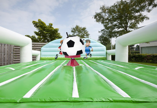 Compre um tapete inflável com o tema de futebol para jovens e idosos. Encomende agora online um tapete insuflável de queda em JB Insuflaveis Portugal