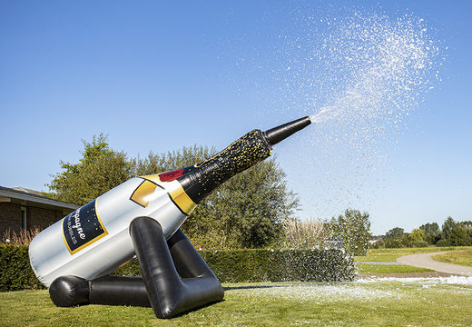 Compre um champanhe Bubble Cannon com explosão de espuma para crianças. Encomende castelos insufláveis online na JB Insufláveis Portugal