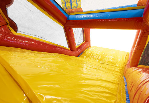 Ordene uma pista de obstáculo de montanha-russa modular, de 19 metros de comprimento, com objetos 3D apropriados para crianças. Compre pistas de obstáculos infláveis ​​online agora na JB Insuflaveis Portugal