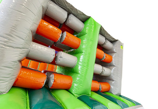 Encomende uma pista de obstáculos multicolorida inflável para jovens e idosos. Compre cursos de obstáculos infláveis ​​online agora na JB Insuflaveis Portugal