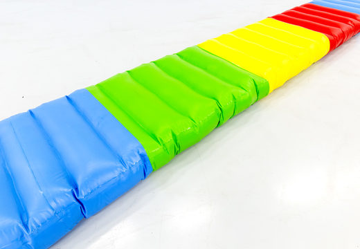 Compre tapete de piscina inflável personalizado Lobeke para jovens e idosos. Encomende tapetes infláveis ​​para passeio aquático online agora na JB Insuflaveis Portugal