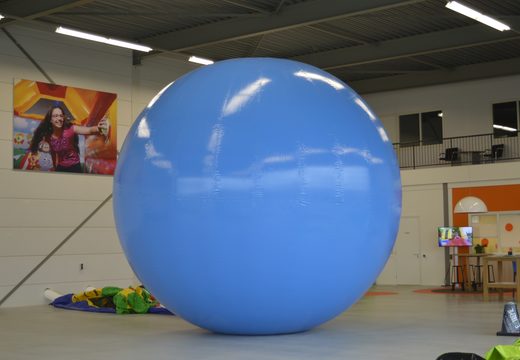Compre a ampliação do produto Mega Blue Ball online. Encomende a ampliação do seu produto inflável agora online em JB Insuflaveis Portugal