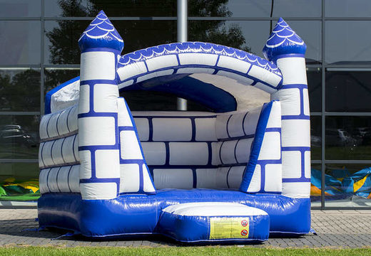 Compre um pequeno castelo insuflável com tema de castelo em azul e branco e teto para as crianças. Compre castelos insufláveis ​​online na JB Insufláveis ​​Portugal