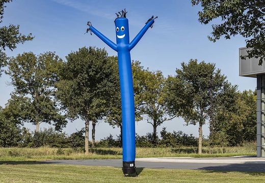 Skydancer insuflável ​​padrão de 6 ou 8 metros em azul claro à venda na JB Promotions Portugal. Ordene skydancers insufláveis ​​em cores e dimensões padrão diretamente online