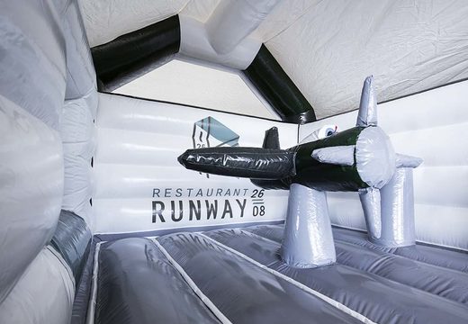 Bespoke Restaurant Runaway Airplane castelo insuflável multifuncional para vários eventos à venda. Compre castelos insufláveis ​​personalizados online da JB Insuflaveis Portugal agora