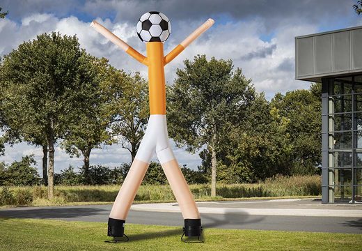 Ordene o skytube com 2 pernas e 3d bola de 6m de altura em laranja online agora na JB Insuflaveis Portugal. Compre skytubes insufláveis ​​padrão para eventos esportivos