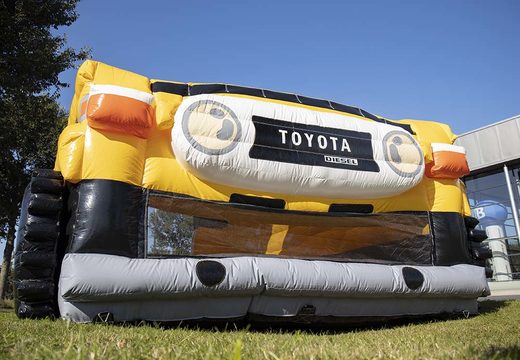Encomende um castelo insuflável personalizado Toyota Land Cruiser Autobedrijf van der Linde online agora na JB Insuflaveis Portugal. Compre castelos insufláveis promocionais personalizados on-line da JB Insuflaveis Portugal agora