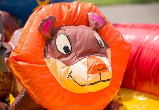 Castelo insuflável com tema de circo Playzone com bolas de plástico e objetos 3D para crianças. Compre castelos insufláveis ​​online na JB Insufláveis Portugal