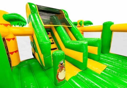 Compre slidebox coberto Jungle castelo insuflável com slide para crianças. Encomende insufláveis ​​online na JB Insufláveis ​​Portugal