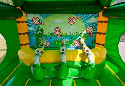 Inflatable overdekt shooting fun springkussen kopen in thema krokodil crocodile schieten actie voor kinderen