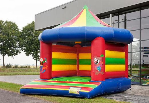 Compre castelo insuflável de carrossel padrão com tema de circo para crianças. Encomende castelos insufláveis ​​online na JB Insufláveis ​​Portugal