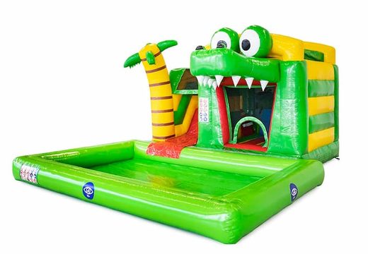 Compre o castelo insuflável mini splash com piscina na JB Insufláveis ​​Portugal com tema crocodilo para crianças. Encomende castelos insufláveis online na JB Insufláveis ​​Portugal