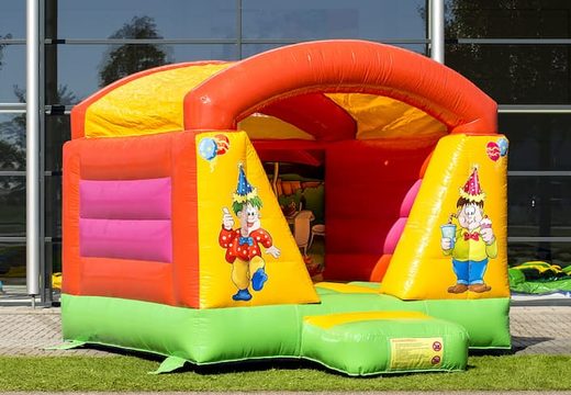 Compre um mini castelo insuflável com tema de festa e teto para crianças. Castelos insufláveis ​​disponíveis na JB Insufláveis ​​Portugal online