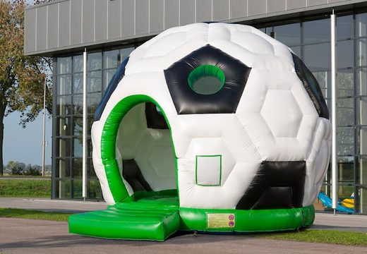 Castelo super insuflável com tema futebol e teto para crianças. Compre castelos insufláveis online na JB Insufláveis ​​Portugal