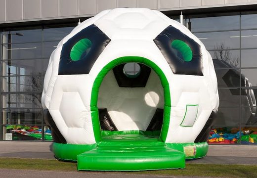 Compre um castelo insuflável super coberto com o tema futebol para crianças. Encomende castelos insufláveis online na JB Insufláveis ​​Portugal