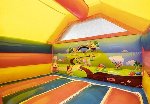 Bouncer inflável com tema de doces com slide com doces 3d nele para crianças