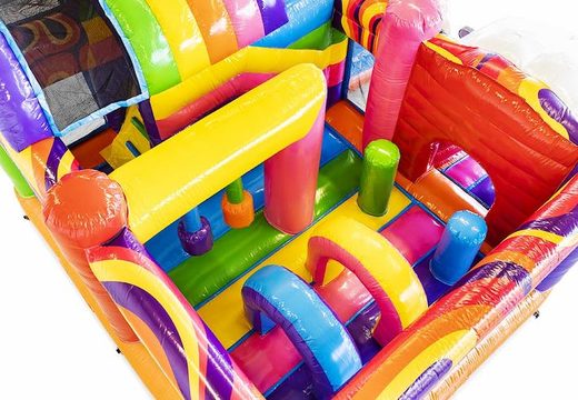 Compre castelo inflável inflável com slide no tema hippie com muitas cores para crianças