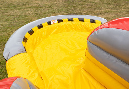 Encomende o escorregador duplo inflável grande em vermelho com amarelo para as crianças brincarem