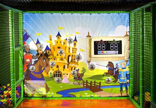 Parede de playground IPS com local interativo para jogos para crianças em castelos temáticos de cavaleiros à venda