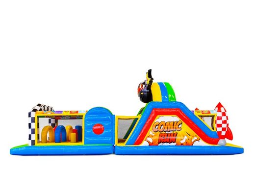Ordene um 13 metros castelo inflável com pista de obstáculo no tema Quadrinhos  para crianças. Compre pistas de obstáculos infláveis ​​agora online em JB Insuflaveis Portugal